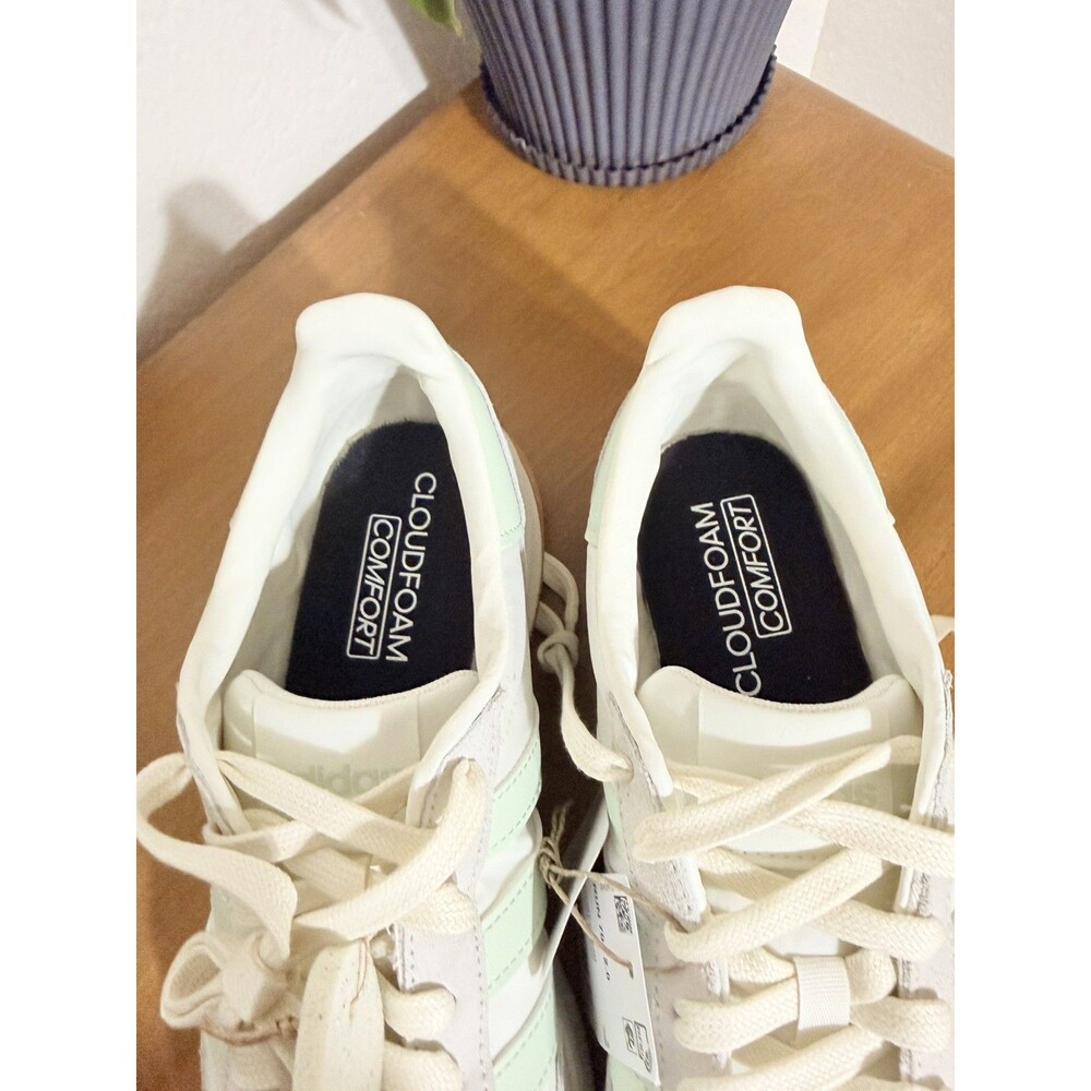Adidas Run 70s 2.0 Sneaker Off White / Linen Green / Gum J14914 Womens 9.5 - Picture 9 of 10